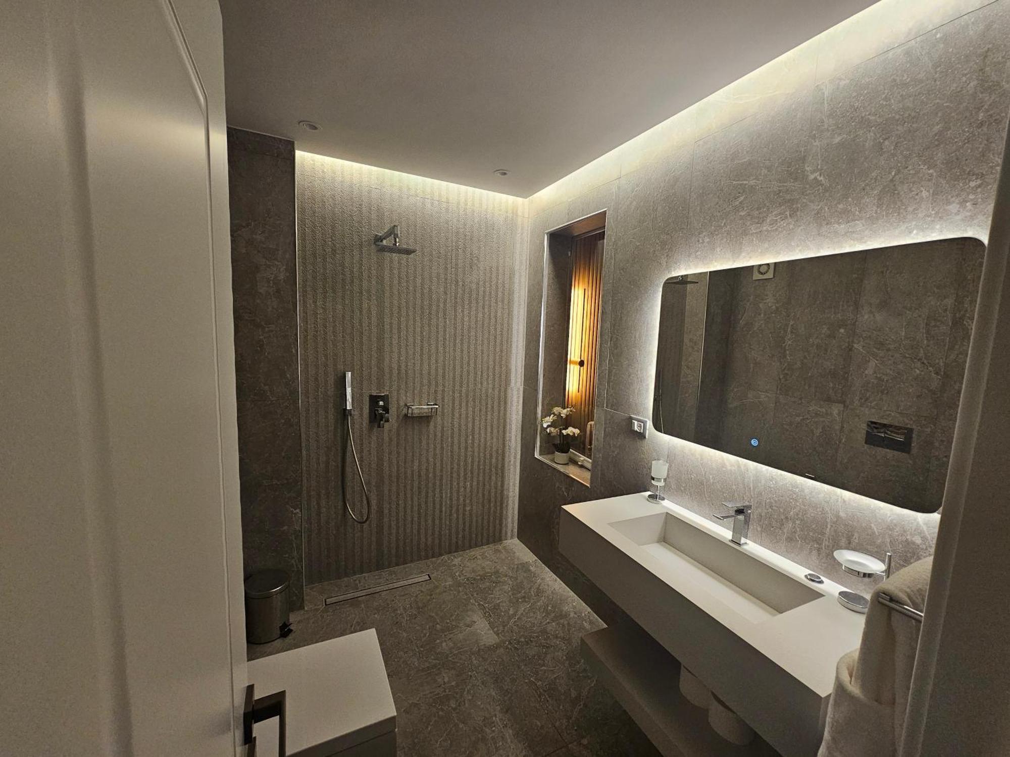 Blloku Suites, City Centre,Tirana Exteriör bild